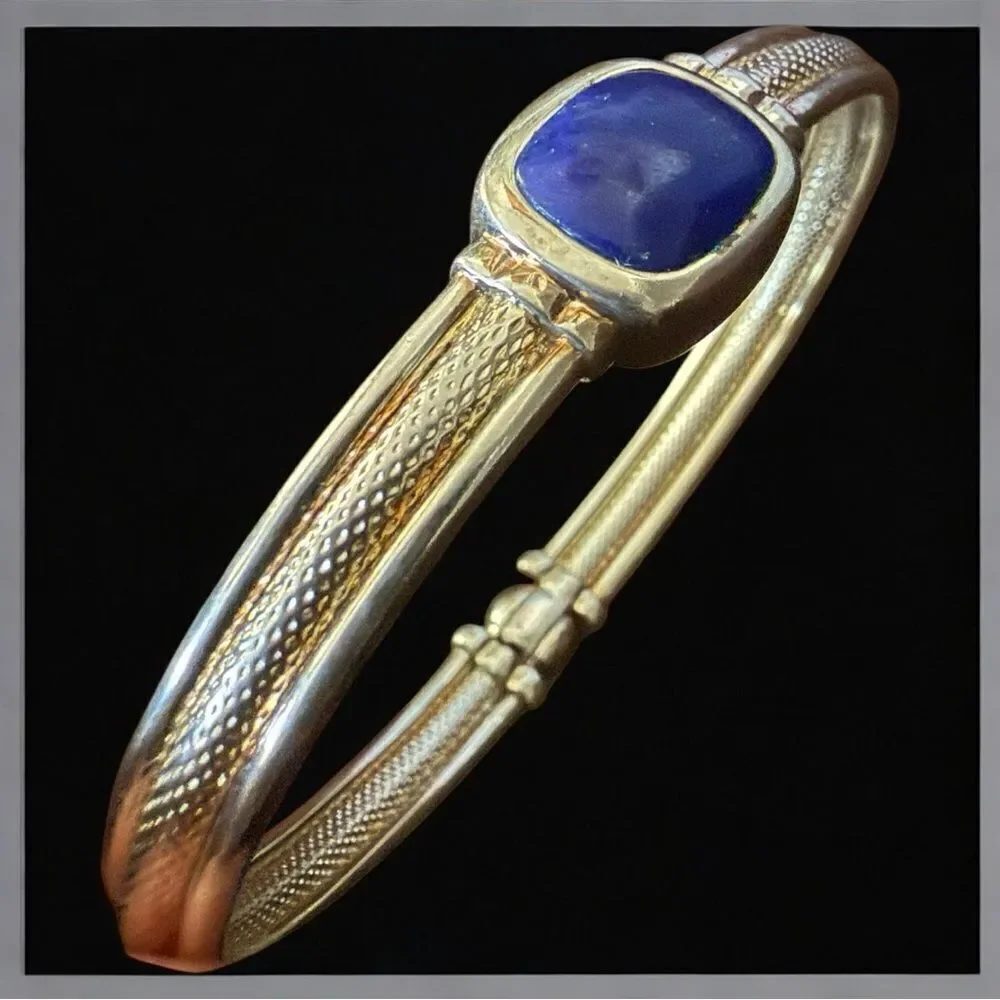 Boho Silver Bangle with Deep Lapis Stone – Artisan Style